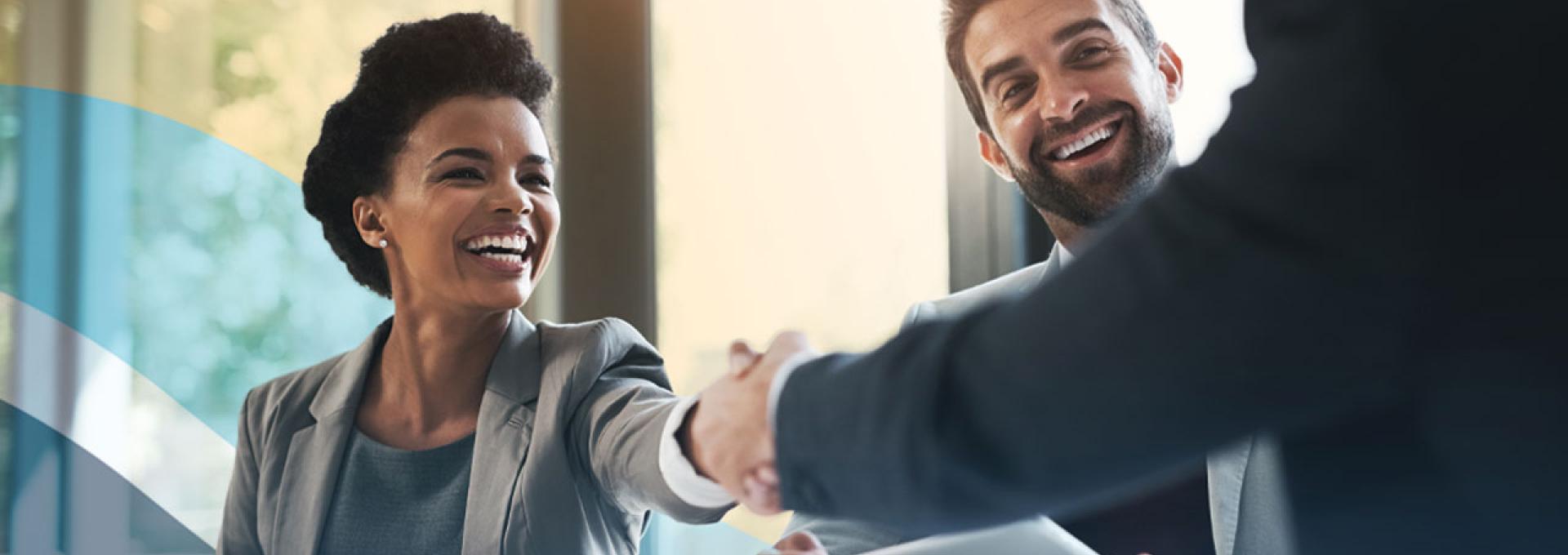 People exchanging handshakes